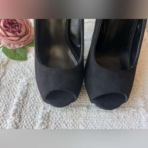 FOREVER 21 Faux Suede Peep Toe Stilettos Platform- Size 6 - Picture 5 of 7